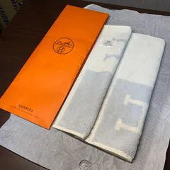 F370 未使用 HERMES ハンドタオル コットン100% エルメスカレ アヴァロン Hロゴ ハンカチ メンズ レディースのサムネイル