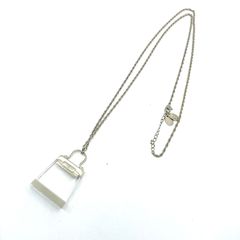 自由区（JIYU-KU）　クリアアクリル バッグモチーフ ロングネックレス シルバーカラー