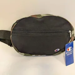 【極美品・タグ付き】Champion(チャンピオン)  ショルダー・ボディバッグ   迷彩柄   ロゴ   (ブラック)のサムネイル