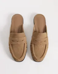 エイソス レディース シューズ スリッポン・ローファー ギャザー スエード ASOS DESIGN Mouse ruchedetailoafer mules in sand suedette Sandのサムネイル