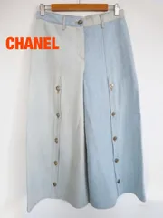 ★ CHANEL　シャネル　中条あやみさん着用　ワイドデニムパンツ　ホースボタン　イタリア製　シャネル株式会社　LLサイズ　４２　水色　綿100%　ハイブランド　おしゃれ　送料込み　6463362のサムネイル