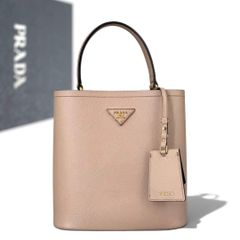極美品 PRADA 1BA212 パニエ ミディアム ハンドバッグ ミニバッグ 