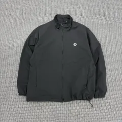 フレッドペリー ブラック ナイロン ブルゾンのサムネイル