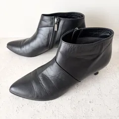 【美品】卑弥呼 HIMIKO ブーツ ブラック シルバー ゴールド レザー ショートブーツ ブーティ ベーシック きれいめ 上品 フォーマル 通勤 オフィス カジュアル 秋冬 靴 シューズ サイドジップ ジップアップ ファスナー 日本製のサムネイル