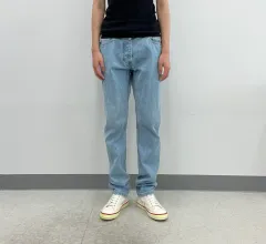 AMI アミ スリムフィット ライトブルー デニム パンツ 31のサムネイル