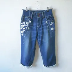 &love masami satomi アンドラブ マサミサトミ デニム パンツ ７分丈 クロップドパンツ レディース 春 夏 刺繍入りのサムネイル