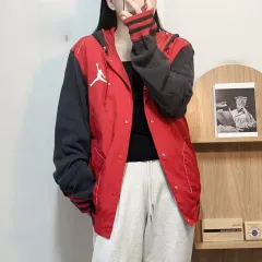 ジョーダン レッド チャコール スティッチ フード スナップボタン ジャケット Lのサムネイル