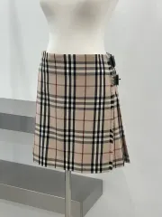 BURBERRY バーバリー ノヴァチェック(ノヴァチェック) バックル(バックル) Rab(ラブ) チェック(CHECK) スカート(スカート)のサムネイル