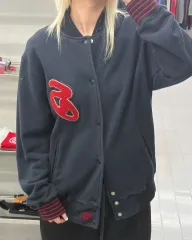 (M) STUSSY 00s オールドスクール アセンティック S カリー ロゴ スタジャン ジャケットのサムネイル