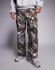 ベイシング エイプ メンズ ボトムス カジュアルパンツ カーゴパンツ プリント Aape by A Bathing Ape loose fit cargo pants camo print BROWNのサムネイル