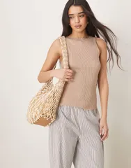 エイソス レディース トップス タンクトップ リブ ニット ASOS DESIGN knit slash neck ribbed cami top in taupe Taupe トープのサムネイル
