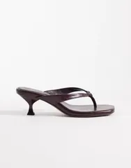 エイソス レディース シューズ サンダル ヒール ASOS DESIGN Havana toe thong kitten heel sandals in chocolate チョコレートのサムネイル