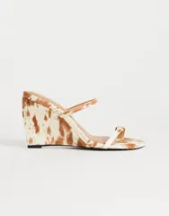 トップショップ レディース シューズ サンダル プリント レザー ヒール Topshop Abi strappy wedge heels in cow print hairon realeatherのサムネイル