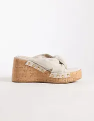エイソス レディース シューズ サンダル ASOS DESIGN Tulip wedges with twist detail BEIGE ベージュのサムネイル