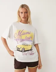 エイソス レディース トップス Tシャツ ヴィンテージ グラフィック ASOS DESIGN oversized Tshirt with buttermilk vintage car graphicのサムネイル