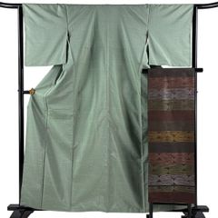 美品】 男着物 身丈139.5cm 裄丈66cm M 薄物 紬 紺色 麻 名品 【中古