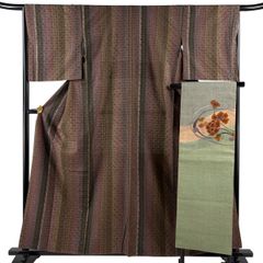 美品】 男着物 身丈139.5cm 裄丈66cm M 薄物 紬 紺色 麻 名品 【中古