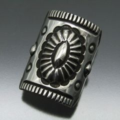 Sunshine Reeves ナバホ族 ペンダント シャドウボックス ターコイズ
