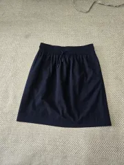 レディース36(29-31) LACOSTE ラコステ 밴딩ミディスカート (ほぼ新品)ネイビーのサムネイル