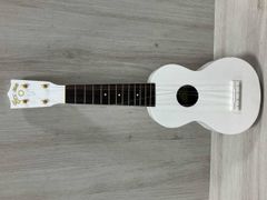 Junk White Famous W-150 Soprano Ukulele String Instrument Strings need replacing/some peeling Made in Japan Body only