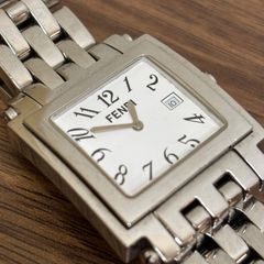b3217)FENDI フェンディ 腕時計 シルバー ホワイト クォーツ 腕周り