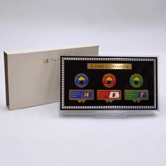 [Unused] JRA Horse Racing - Congratulations on Deep Impact's Triple Crown Achievement - Japanese Derby, Kikuka Sho/Satsuki Sho - Ginza Tenshodo 2005 Golf Ball Marker Commemorative Badge