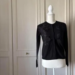 ジュンコシマダ JUNKO SHIMADA 49AV　黒 ブラック BLACK クロ くろ　カーディガン 刺繍 花柄 Mサイズ 38 9号　お呼ばれ　デート　オフィスカジュアル　食事会のサムネイル