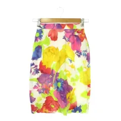 ウンガロ UNGARO solo donna スカート 9 白 ホワイト 花柄 ひざ丈 /AH38 ■ECA007のサムネイル