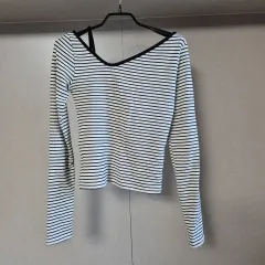 フリー)ブラックアップ ストライプ Tシャツのサムネイル