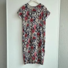 マリメッコ Kylli Pieni Tumma Dress 花柄ワンピース M - メルカリ