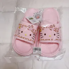 新品・正規品 HELLO KITTY レオパード柄 スリッパ ルームシューズ 室内履き ピンク ライセンス 正規品のサムネイル