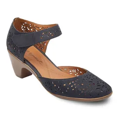 イージースピリット レディース シューズ パンプス レザー Easy Spirit Cindie Womens Perforated Leather Pumps Black ブラックのサムネイル