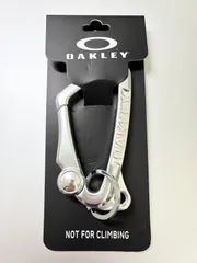 新品 OAKLEY オークリー Dカラビナ シルバー 大人気ラージサイズ 希少のサムネイル