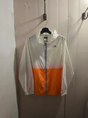 150 THE NORTH FACE ザノースフェイス 軽量 フード ウィンドブレーカー 白/オレンジのサムネイル