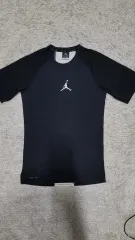 ナイキ ジョーダン ドライフィット バックロゴ 半袖Tシャツのサムネイル