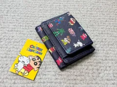 新品) キャラクター クレヨンしんちゃん 財布のサムネイル