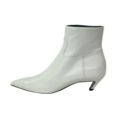 BALENCIAGA(バレンシアガ) ショートブーツ 40 レディース美品  - 白 レザーのサムネイル