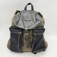 BALENCIAGA（バレンシアガ）クラシック トラベラー バックパック リュック カーキ系 キャンバス レザー シルバートーン金具 ユニセックスのサムネイル