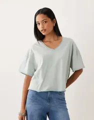 エイソス レディース トップス Tシャツ Vネック ASOS DESIGN slouchy v neck Tshirt in washed blue ブルーのサムネイル