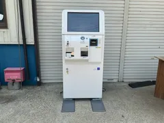 グローリー券売機 VT-T20M-S 高額紙幣【新紙幣+新500円硬貨対応済み】タッチパネル式 メニュー編集ソフト内蔵 清掃整備済み 動作良好 中古美品 平日のみ発送 インボイス対応領収書発行OK 値引き交渉NGのサムネイル