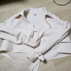 アイボリー クロップドジャケットのサムネイル