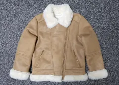 130 GUESS キッズ ムートン ジャケットのサムネイル
