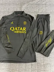 (トップスL ボトムスM) psg ジョーダン イェロー ドリルットップ トレーニングウエア トップスのサムネイル