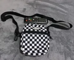 VANS ミニ チェック クロスバッグのサムネイル