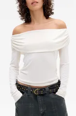 アーバンアウトフィッターズ レディース トップス シャツ BDG Urban Outfitters Ultimate Off the Shoulder Top CREAM クリームのサムネイル