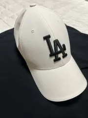 LAドジャーズ ベースボールキャップ 白のサムネイル