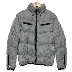 美品 BURBERRY BLACK LABEL バーバリーブラックレーベル 裏地ノバチェック柄 ギンガムチェック ダウンジャケット L ブラック×ホワイト メンズ 古着 中古 USEDのサムネイル