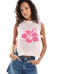 エイソス レディース トップス タンクトップ クルーネック ニット ASOS DESIGN crew neck knit tabard tank top with hibiscus flower piのサムネイル