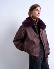 トップショップ レディース アウター ジャケット・ブルゾン ナイロン ジャケット Topshop nylon bomber jacket with fauxfur collar red レッドのサムネイル
