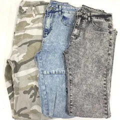 【デニムまとめ売り3点セット】シーイン SHEIN カーゴデニム フレアデニム ジーンズ ボトムス パンツ 迷彩 ウォッシュ加工 Sサイズ レディースのサムネイル